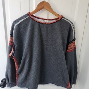 NATURAL LIFE Gray Crewneck Sweater with Red and Blue Details